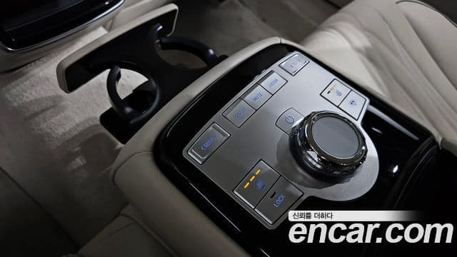 Genesis Electrified G80 2024 — ფოტო 17/20