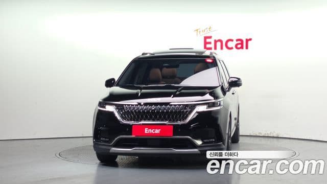 Kia Carnival 2023 — ფოტო 3/20