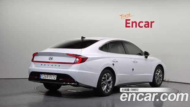 Hyundai Sonata 2022 — ფოტო 2/20