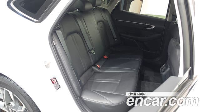 Hyundai Sonata 2022 — ფოტო 12/20