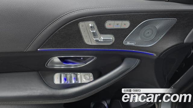 Mercedes-Benz GLS-Class 2020 — ფოტო 18/20