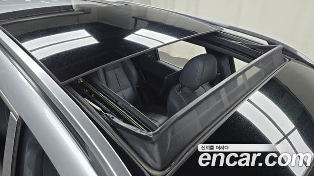 Mercedes-Benz GLS-Class 2020 — Photo 22/34