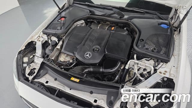 Mercedes-Benz E-Class 2020 — ფოტო 6/20