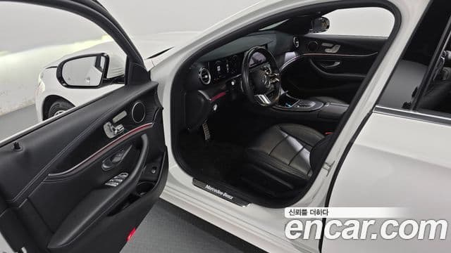 Mercedes-Benz E-Class 2020 — ფოტო 10/20