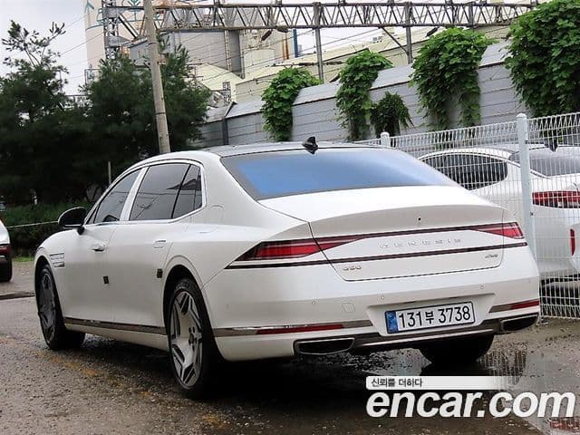 Genesis G90 2022 — фото 1 из 20
