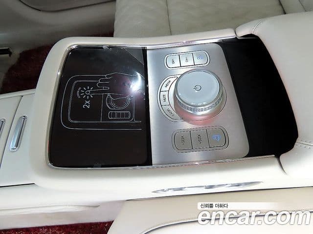 Genesis G90 2022 — фото 16 из 20