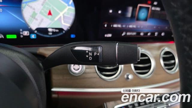 Mercedes-Benz E-Class 2021 — ფოტო 9/20