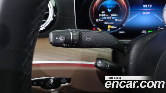 Mercedes-Benz E-Class 2021 — ფოტო 16/20