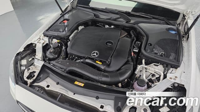Mercedes-Benz E-Class 2021 — Şəkil 6/20