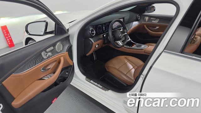 Mercedes-Benz E-Class 2021 — Şəkil 10/20