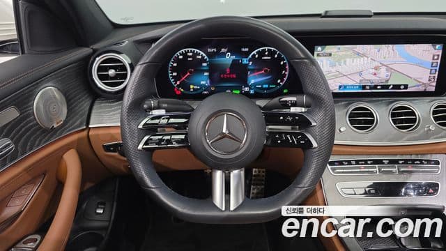 Mercedes-Benz E-Class 2021 — Şəkil 12/20