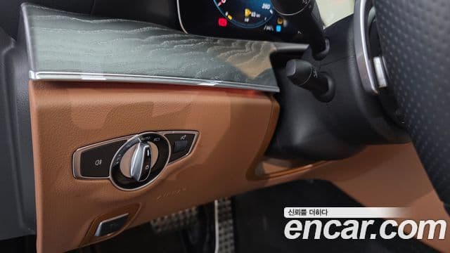 Mercedes-Benz E-Class 2021 — Şəkil 14/20