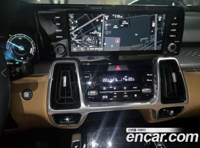 Kia Sorento 2022 — Фото 6/20