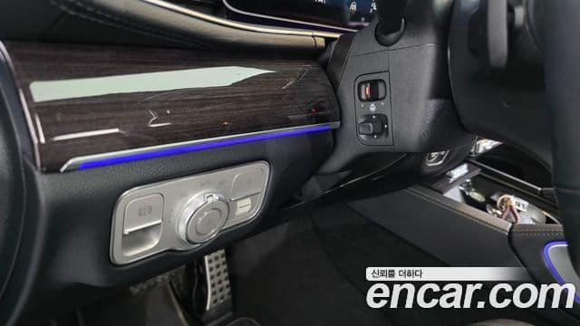 Mercedes-Benz GLE-Class 2021 — Фото 14/20