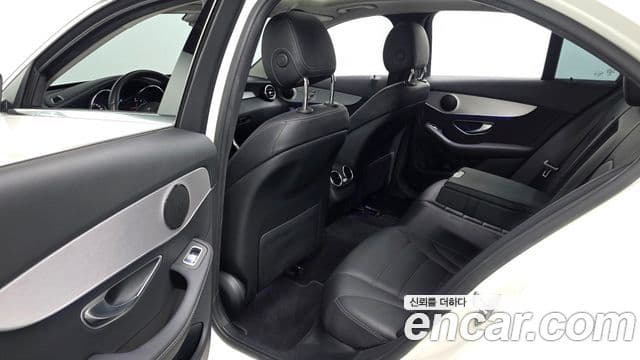 Mercedes-Benz C-Class 2020 — Фото 11/20