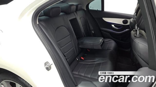 Mercedes-Benz C-Class 2020 — Фото 12/20