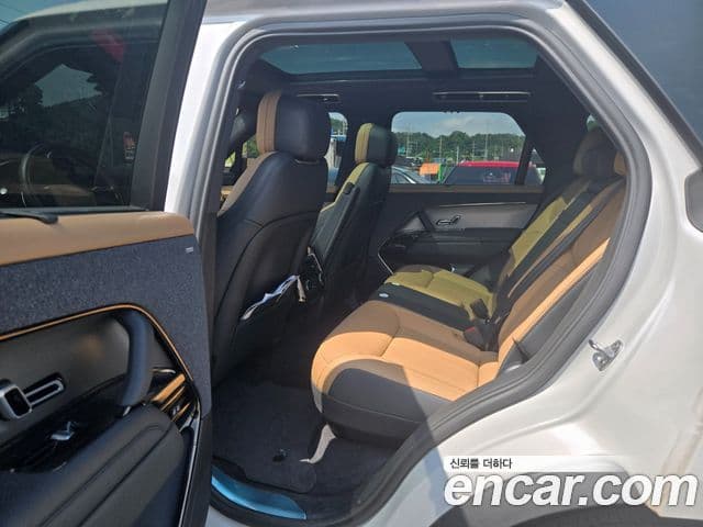 Land Rover Range Rover Sport 2023 — фото 10 из 16