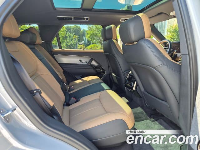 Land Rover Range Rover Sport 2023 — Photo 16/20