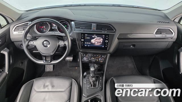 Volkswagen Tiguan 2018 — Şəkil 7/20
