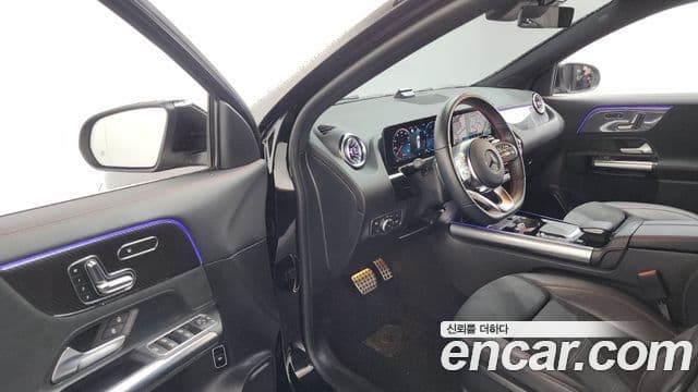 Mercedes-Benz GLA-Class 2021 — фото 9 из 20
