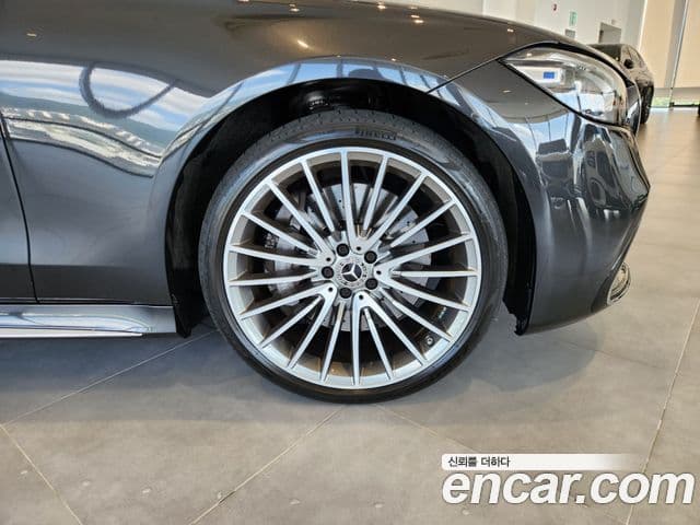 Mercedes-Benz S-Class 2025 — ფოტო 4/20