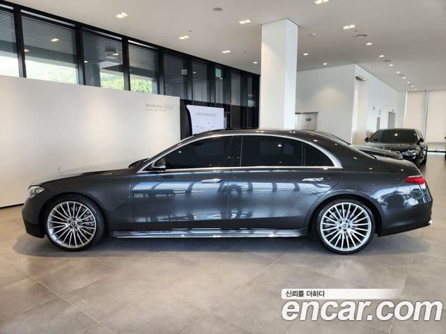 Mercedes-Benz S-Class 2025 — ფოტო 6/20
