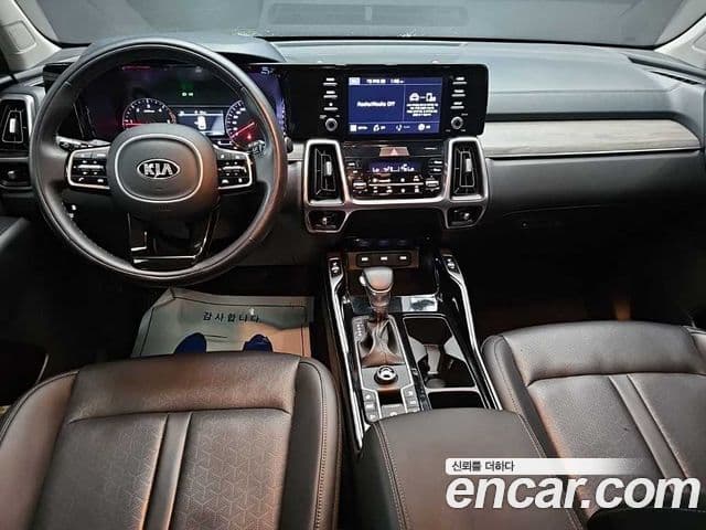 Kia Sorento 2021 — фото 10 из 19