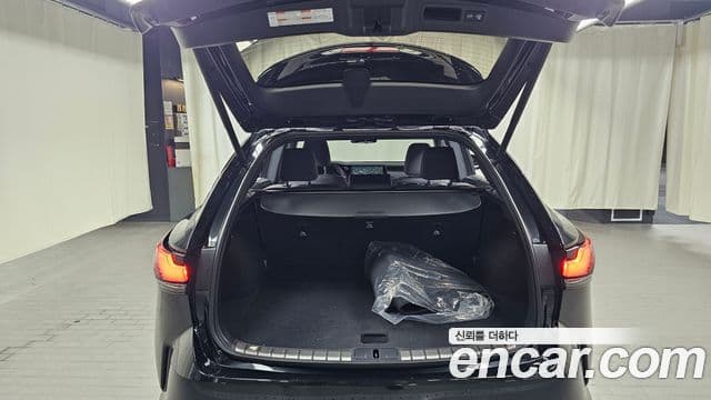 Lexus RX350h 2023 — ფოტო 17/20