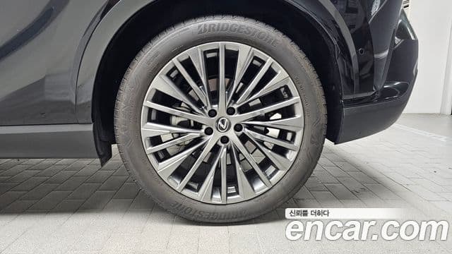 Lexus RX350h 2023 — Photo 7/32