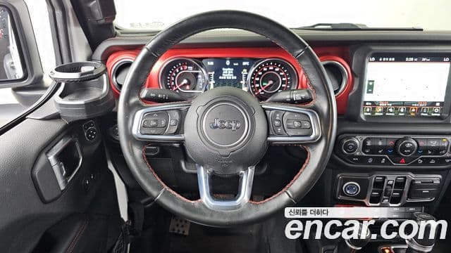 Jeep Gladiator 2021 — ფოტო 13/20