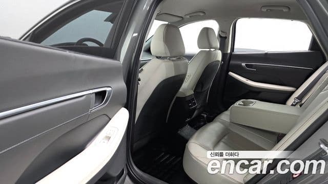 Hyundai Sonata 2019 — ფოტო 11/20