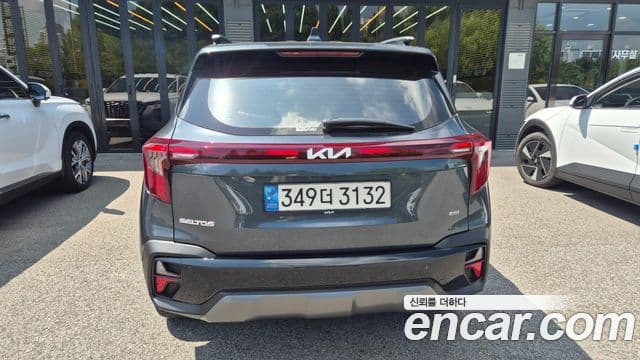 Kia Seltos 2023 — Şəkil 9/20