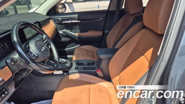 Kia Seltos 2023 — Şəkil 17/20