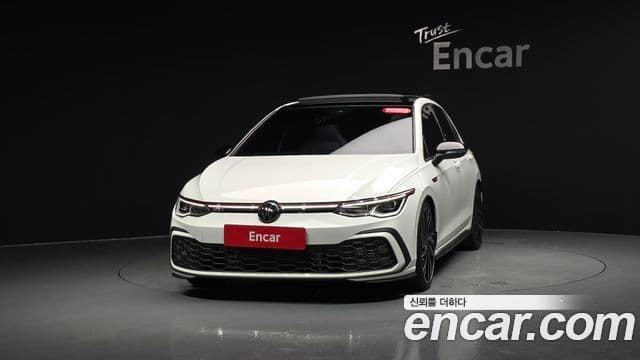 Volkswagen Golf 2024 — ფოტო 13/36