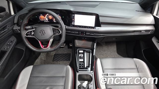 Volkswagen Golf 2024 — фото 7 из 20