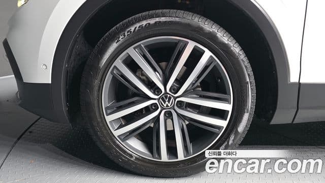 Volkswagen Tiguan 2022 — Şəkil 8/20