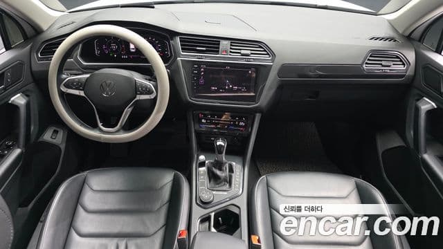 Volkswagen Tiguan 2022 — Şəkil 9/20
