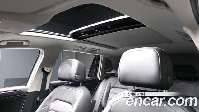 Volkswagen Tiguan 2022 — Şəkil 18/20