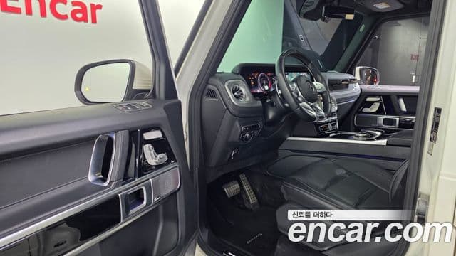 Mercedes-Benz G-Class 2020 — Photo 16/20