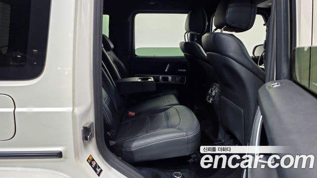 Mercedes-Benz G-Class 2020 — Photo 14/20