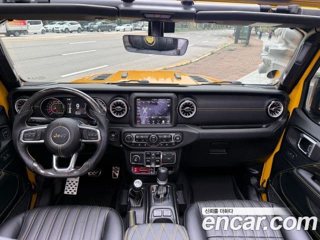 Jeep Wrangler 2021 — Şəkil 9/19