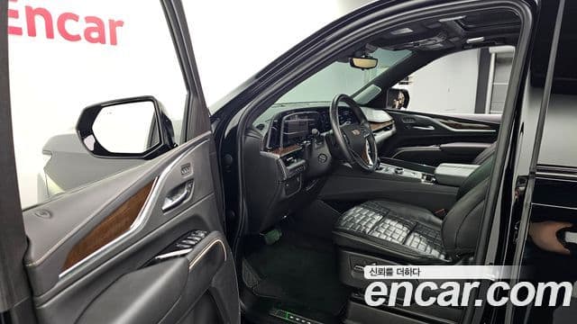 Cadillac Escalade 2023 — ფოტო 10/20