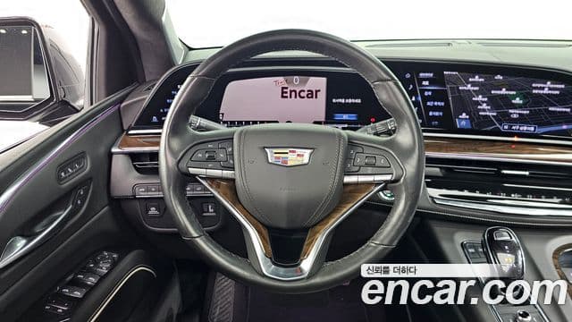 Cadillac Escalade 2023 — ფოტო 13/20