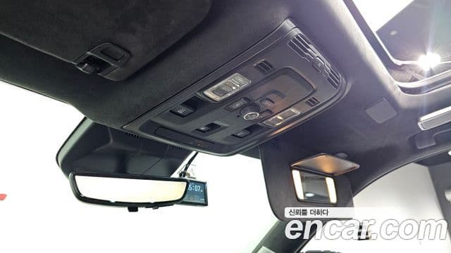 Cadillac Escalade 2023 — Photo 27/36