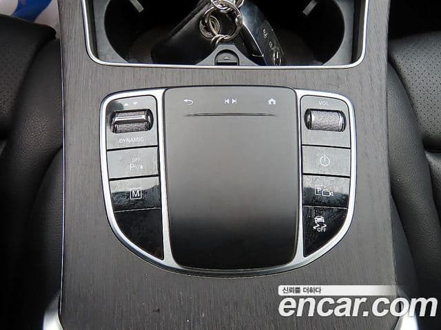 Mercedes-Benz GLC-Class 2021 — ფოტო 6/20