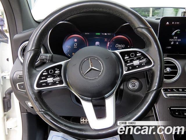 Mercedes-Benz GLC-Class 2021 — ფოტო 14/20