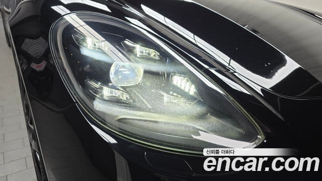 Porsche Panamera 2020 — Photo 20/33