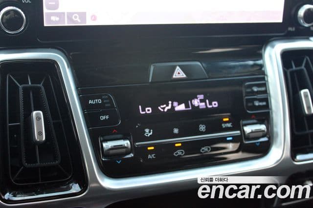 Kia Sorento 2021 — ფოტო 11/19