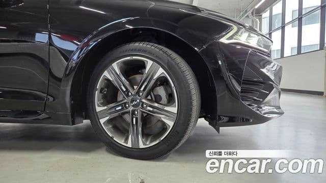 Kia K5 2022 — ფოტო 6/20