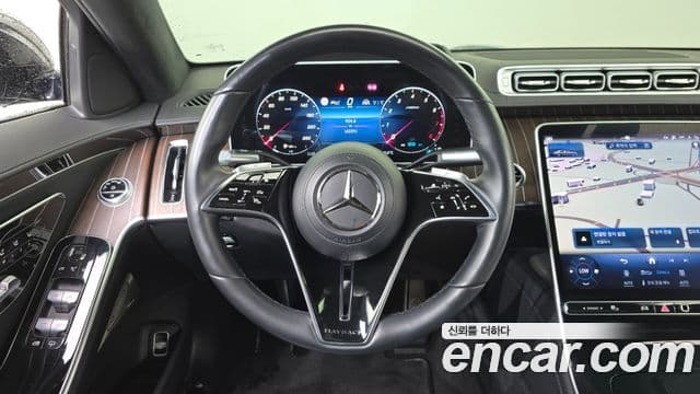 Mercedes-Benz S-Class 2022 — ფოტო 13/20